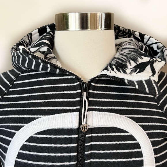 LULULEMON rare 2013 parallel stripe scuba sweater size 2 - Picture 2 of 4